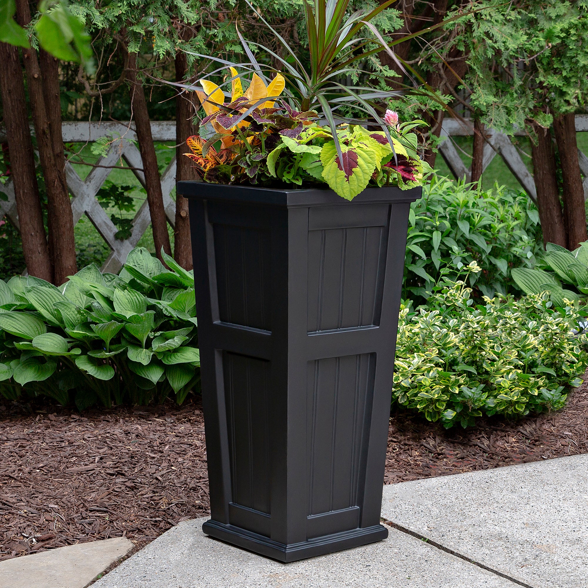 Mayne Cape Cod 32in Tall Planter
