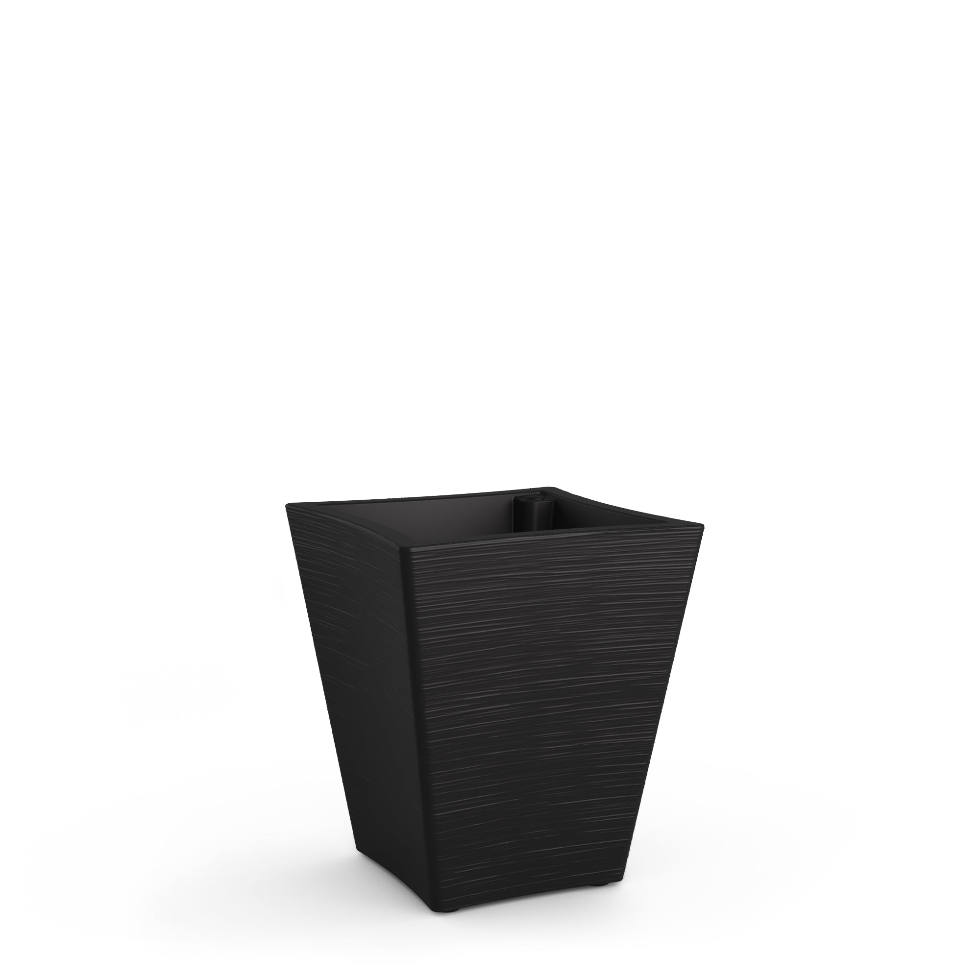 Mayne Bristol 18in Tall Planter