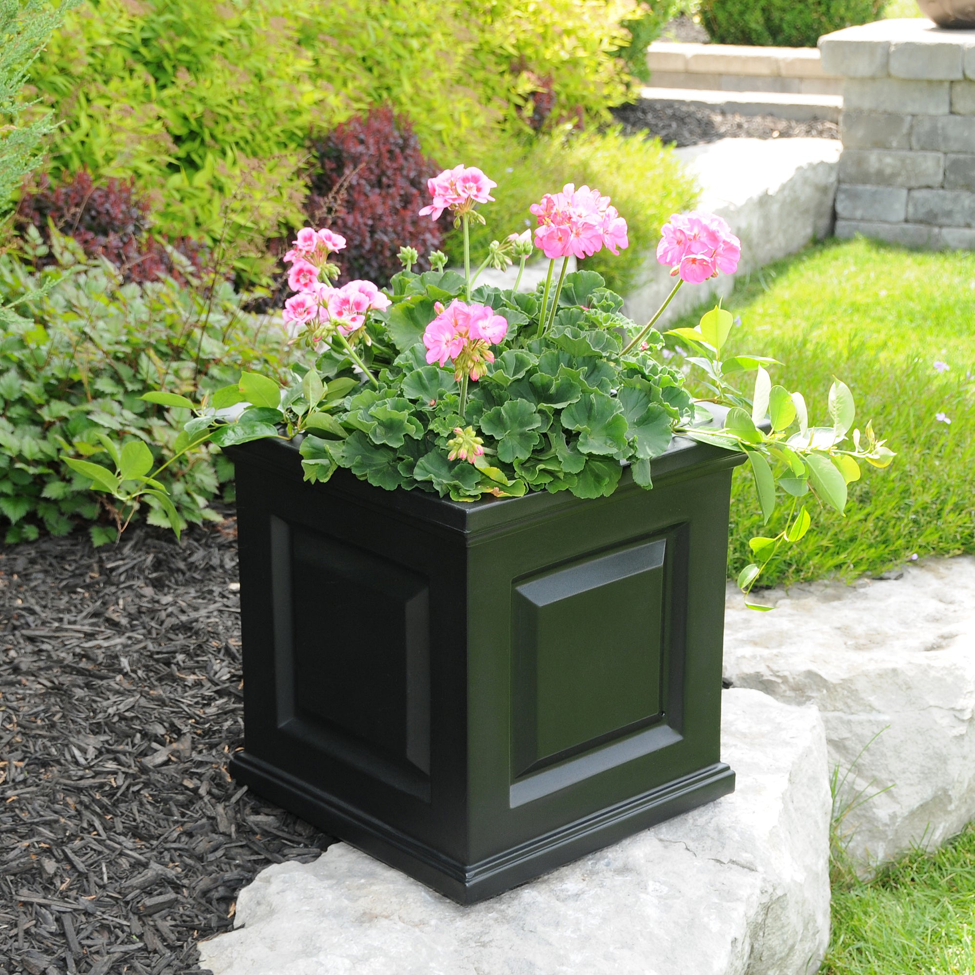 Mayne Nantucket 16in Square Planter