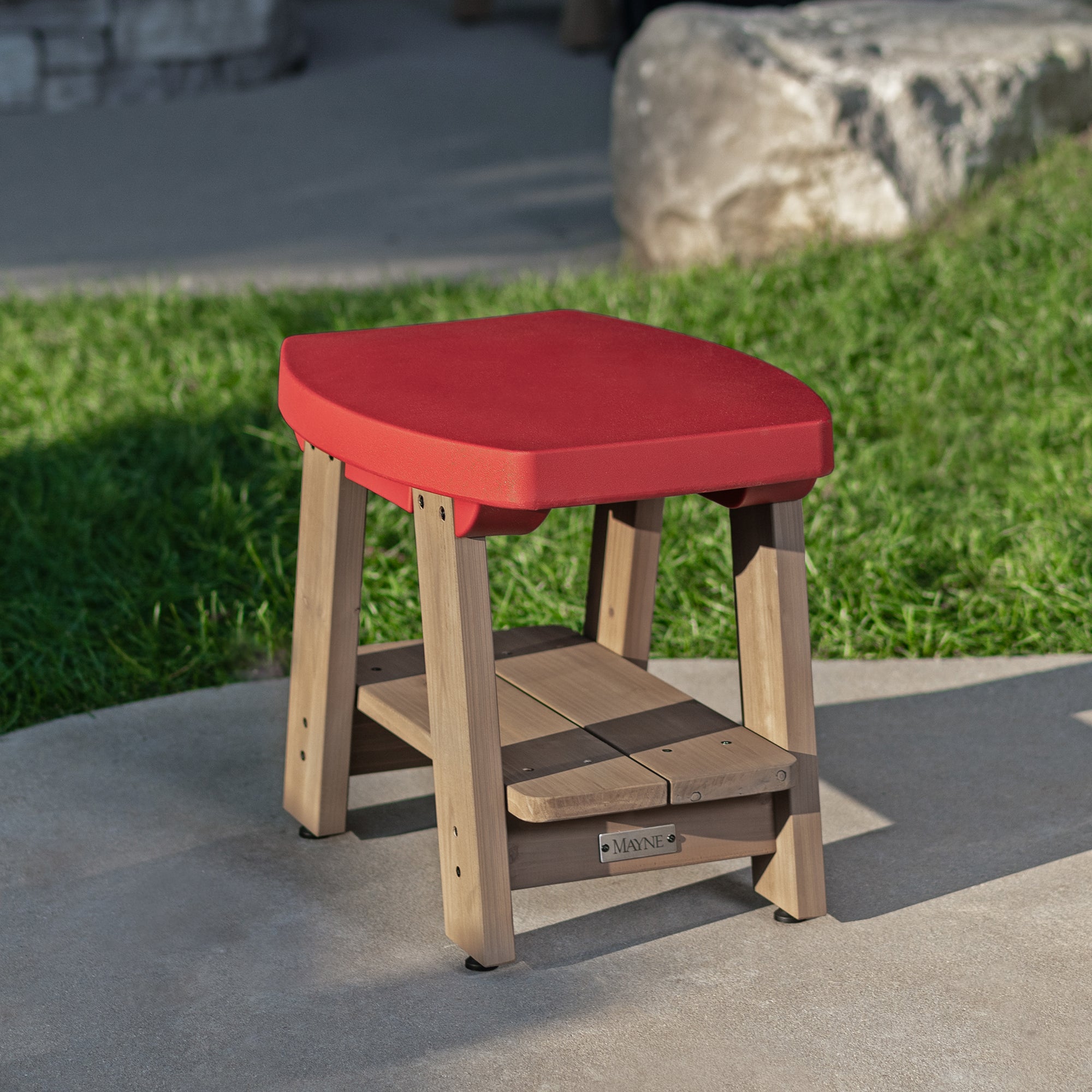 Mayne Mesa Patio Side Table (Red)
