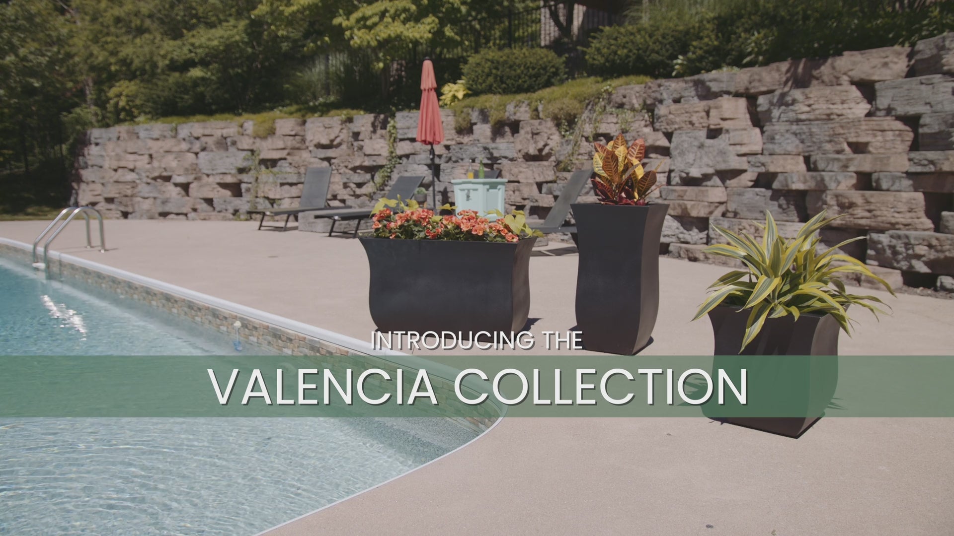 Mayne Valencia 30in Tall Planter