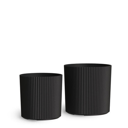 Mayne Serene Round Ribbed Planter with Drainage Hole