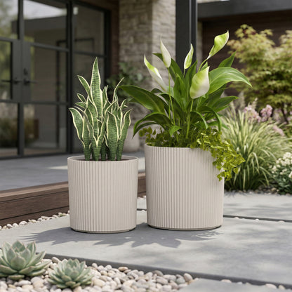 Mayne Serene Round Ribbed Planter with Drainage Hole