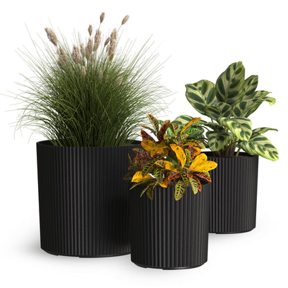 Mayne Serene Round Ribbed Planter with Drainage Hole