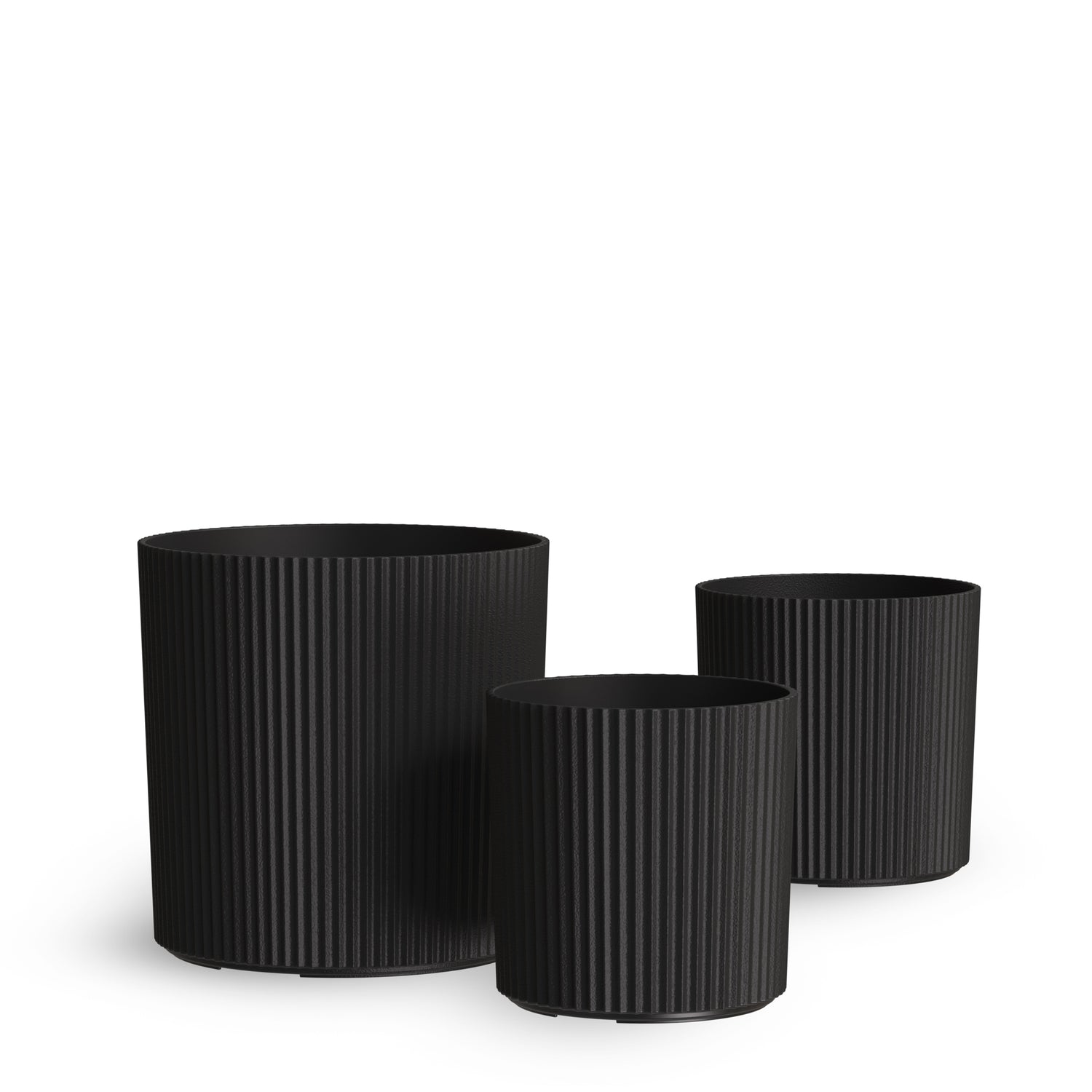 Mayne Serene Round Ribbed Planter with Drainage Hole