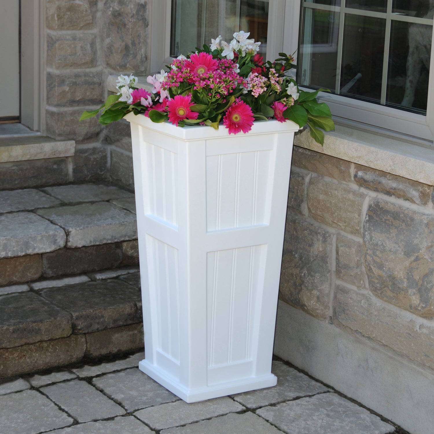 Mayne Cape Cod 32in Tall Planter