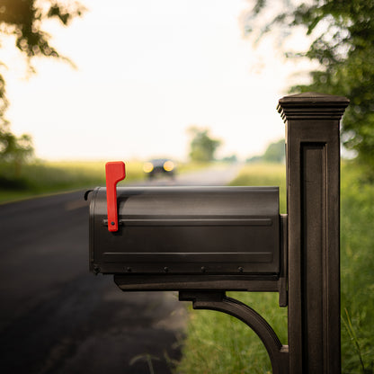 Mayne Newport Plus Single Arm Mail Post