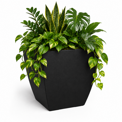 Mayne Kobi 24in Square Planter