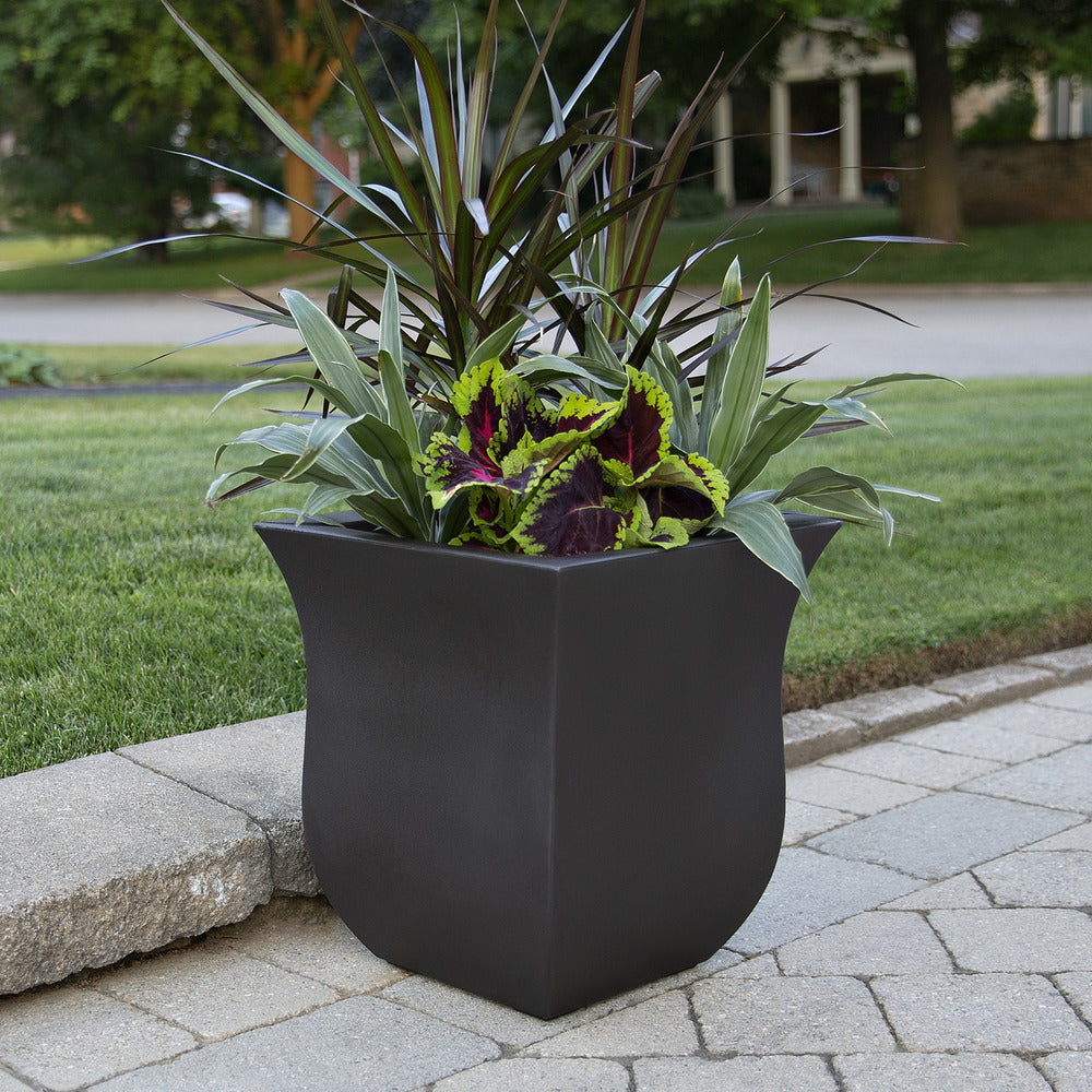 Valencia 16in Square Planter – Mayne